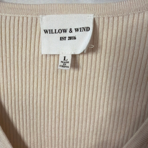 Women's Willow & Wind Cottagecore Floral Embroidered Cropped Cardigan Size L NWT - Picture 2 of 6